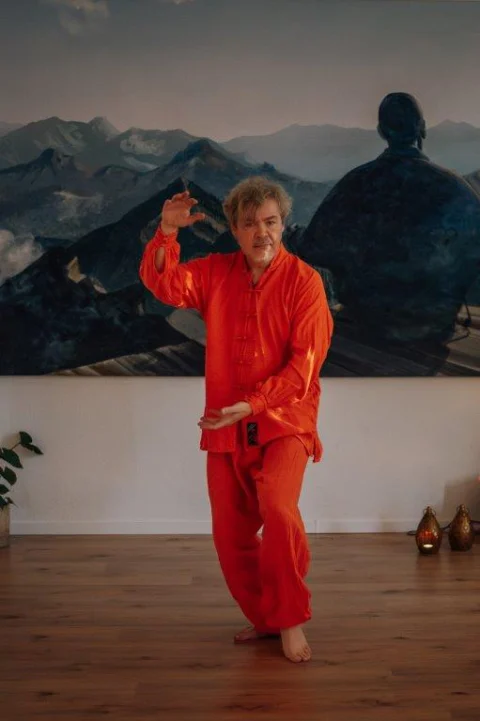 Thomas Kral (Thommy) – Tai-Chi-Bewegungsform 2
