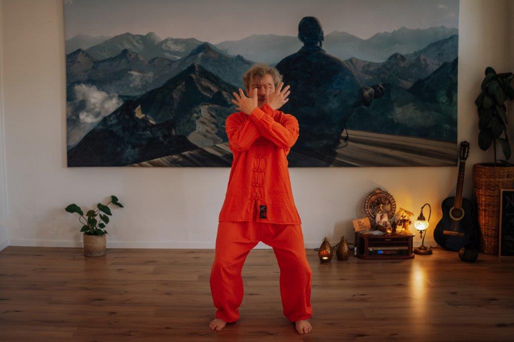 Thomas Kral (Thommy) – Tai-Chi-Bewegungsform 7
