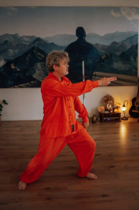 Thomas Kral (Thommy) – Tai-Chi-Bewegungsform 8