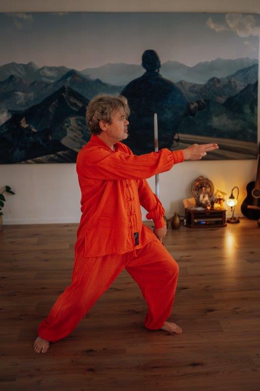 Thomas Kral (Thommy) – Tai-Chi-Bewegungsform 8
