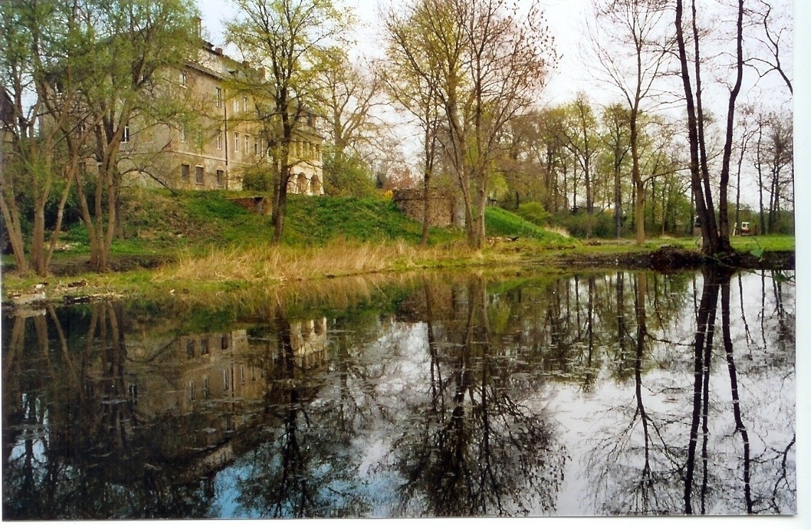 Schloss Beucha mit Landschaftspark und Teich